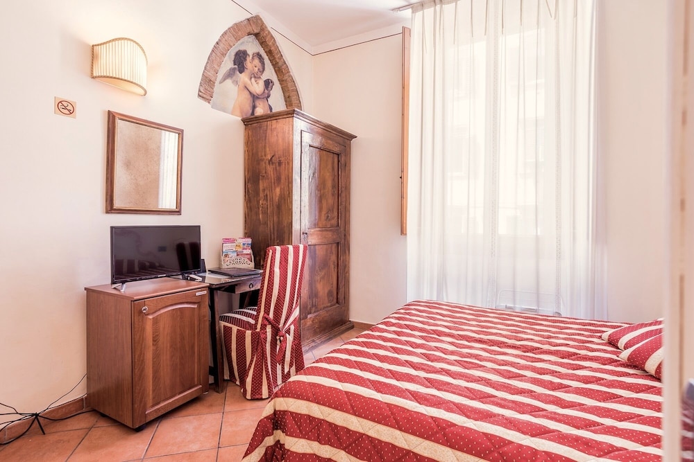 Basic Double Room - Photo 3