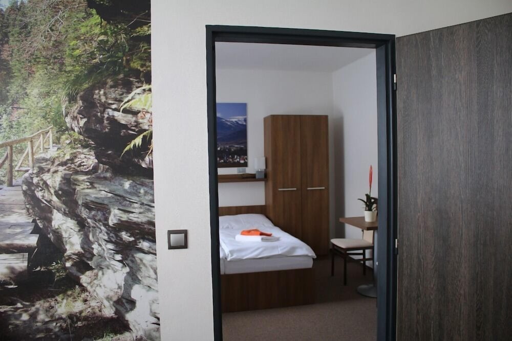 Apartment (with Private Bathroom)