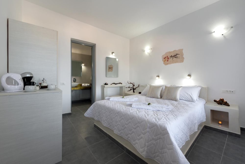 Deluxe Double Room, Sea View - Photo 4