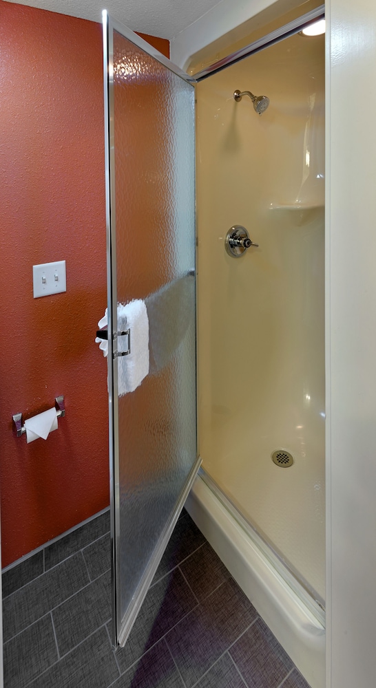 Room, 1 Double Bed, Non Smoking - Photo 4