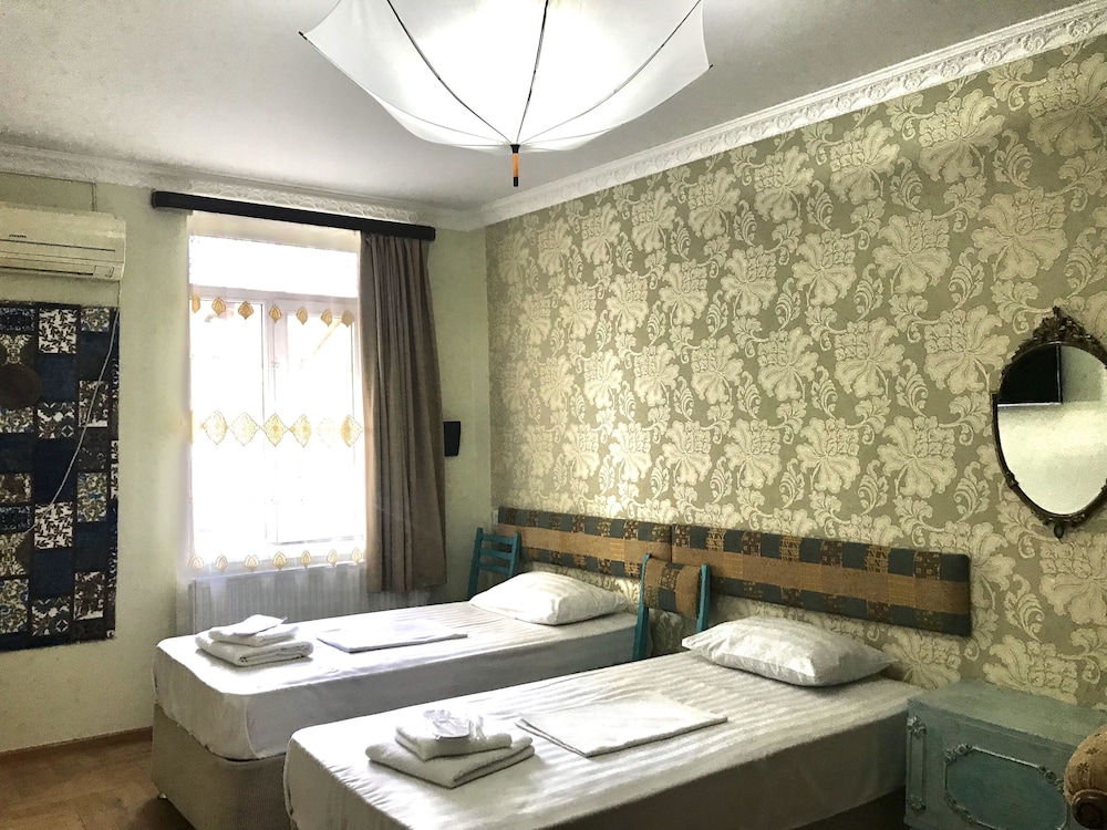 Family Triple Room photo 2