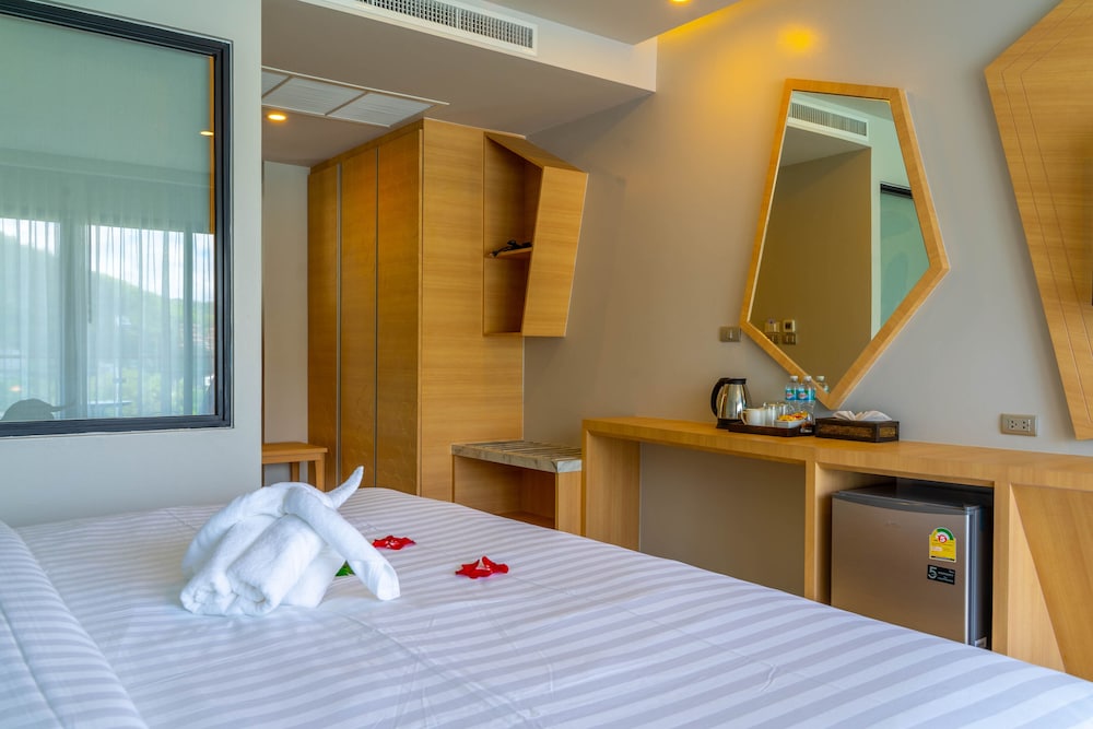 Deluxe Double or Twin Room - Photo 1