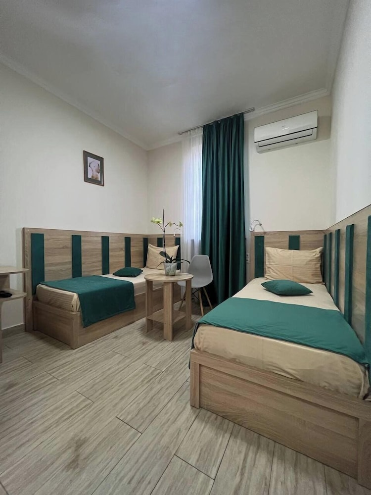 Standard Twin Room photo 1