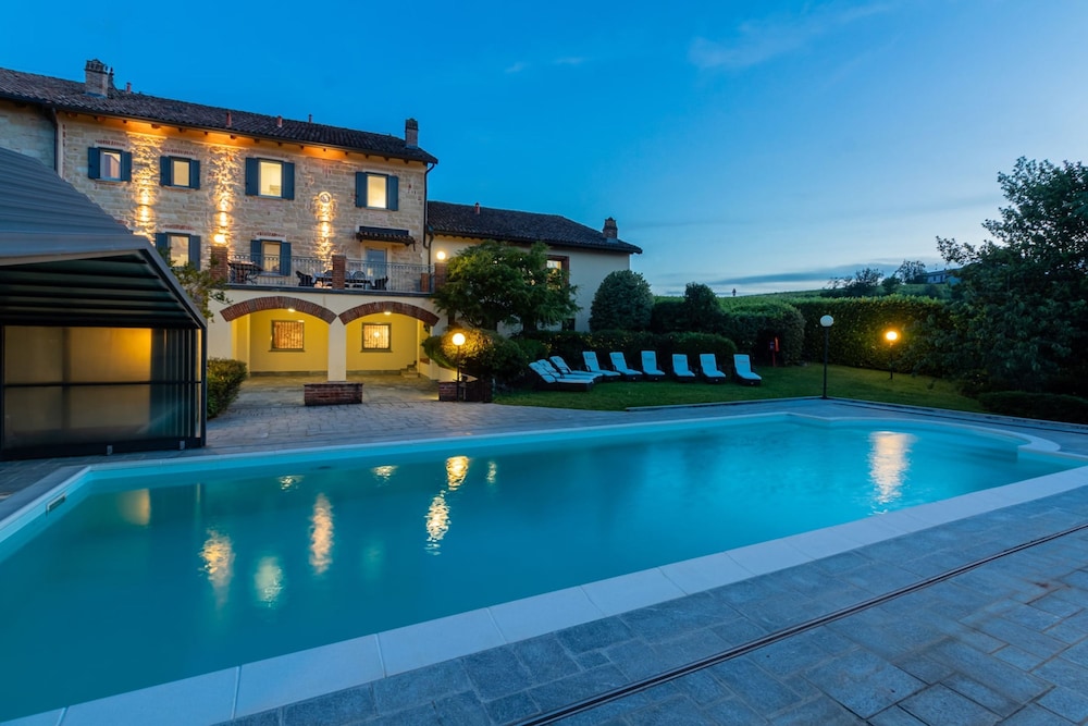 Antico Casale Vignale Stunning View and Pool, Billede 39