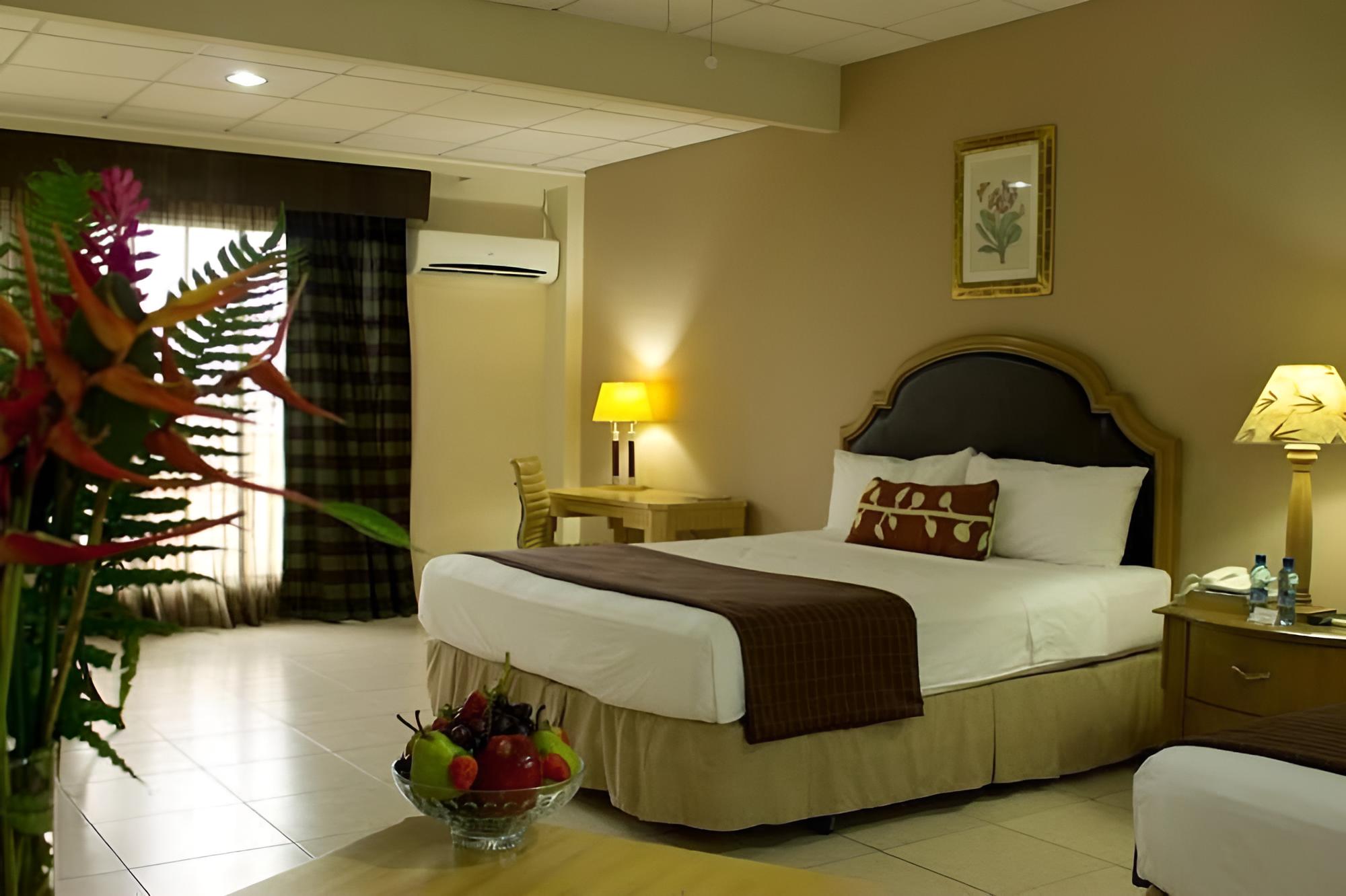 Junior Suite, 2 Bedrooms, Accessible, Kitchenette photo 2