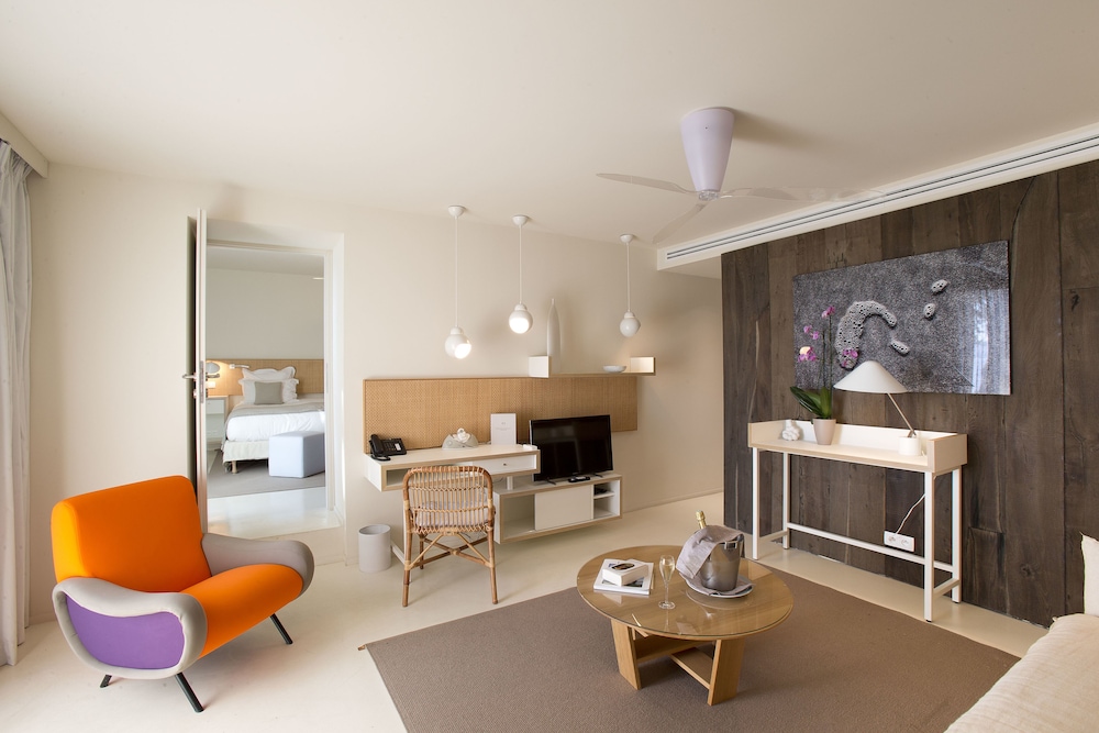 Executive Suite, 2 Bedrooms, Sea Facing photo 1