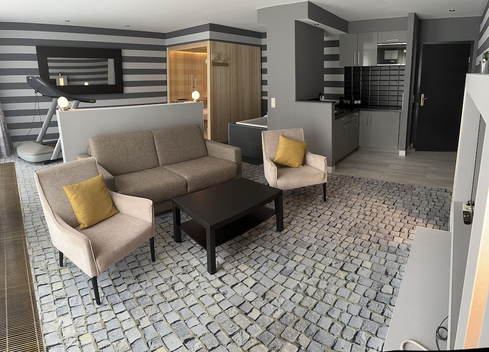 Premium Suite, 1 Bedroom, Accessible, Terrace
