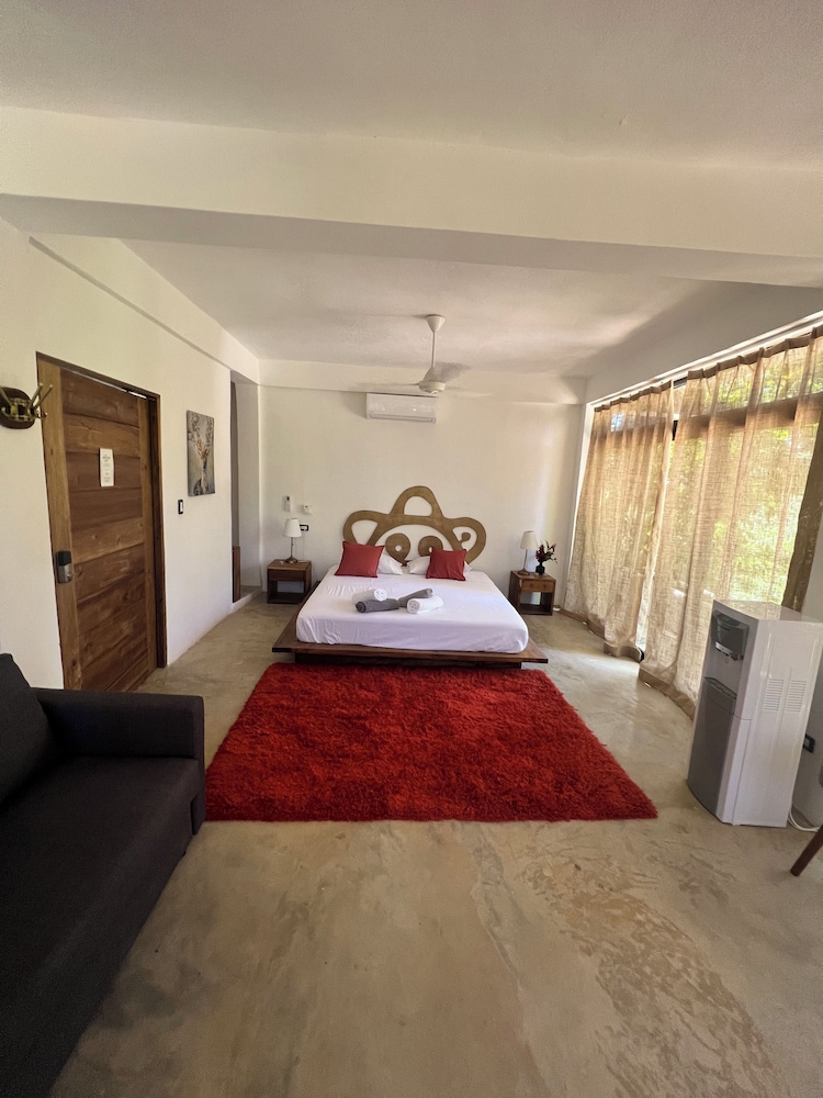 Taino Apartment 6
