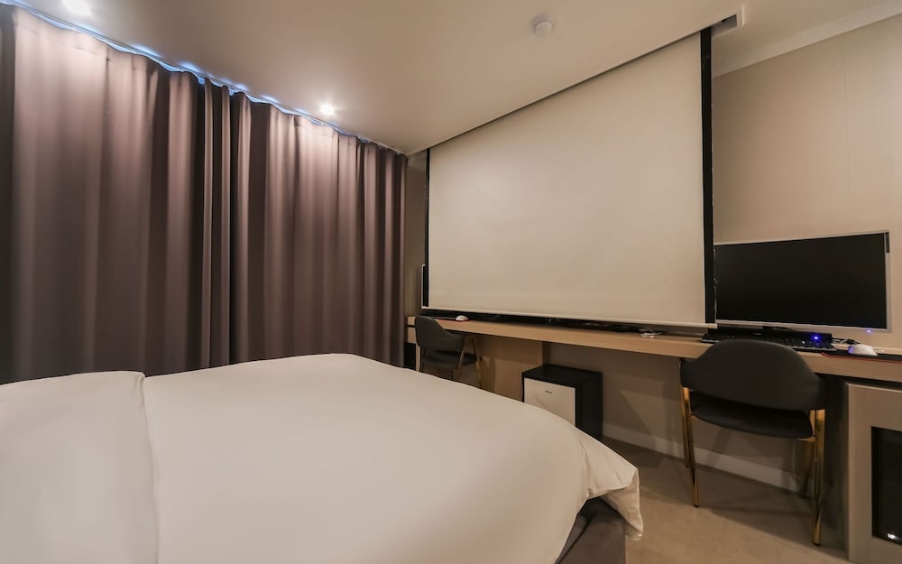 Room (VR-Breakfast(Massage Chair)(Styler Je) photo 3