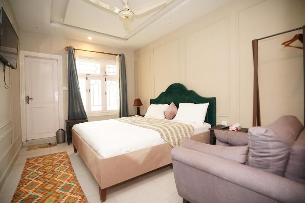 Deluxe Double Room photo 2