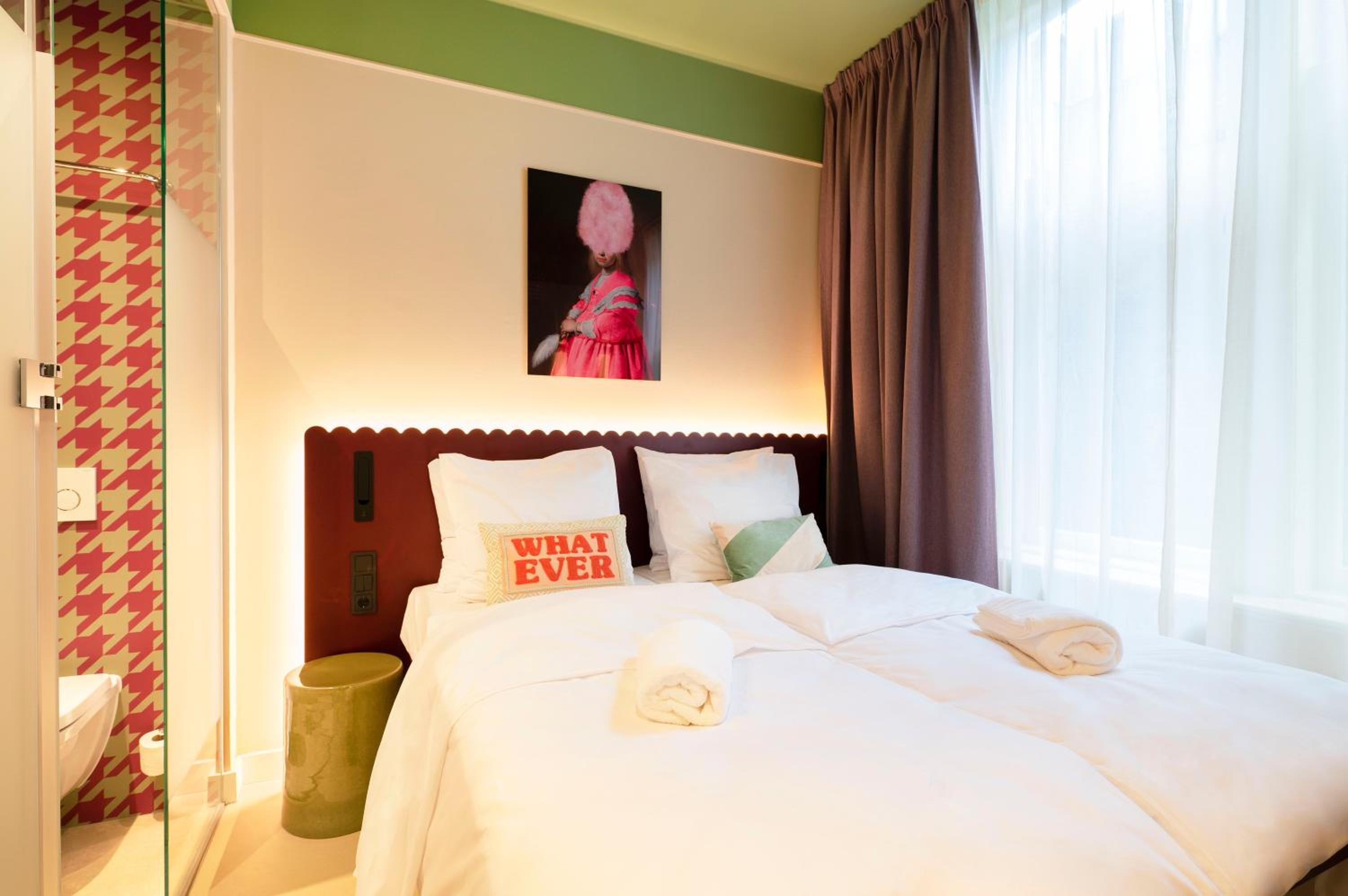 Deluxe Double or Twin Room with City View