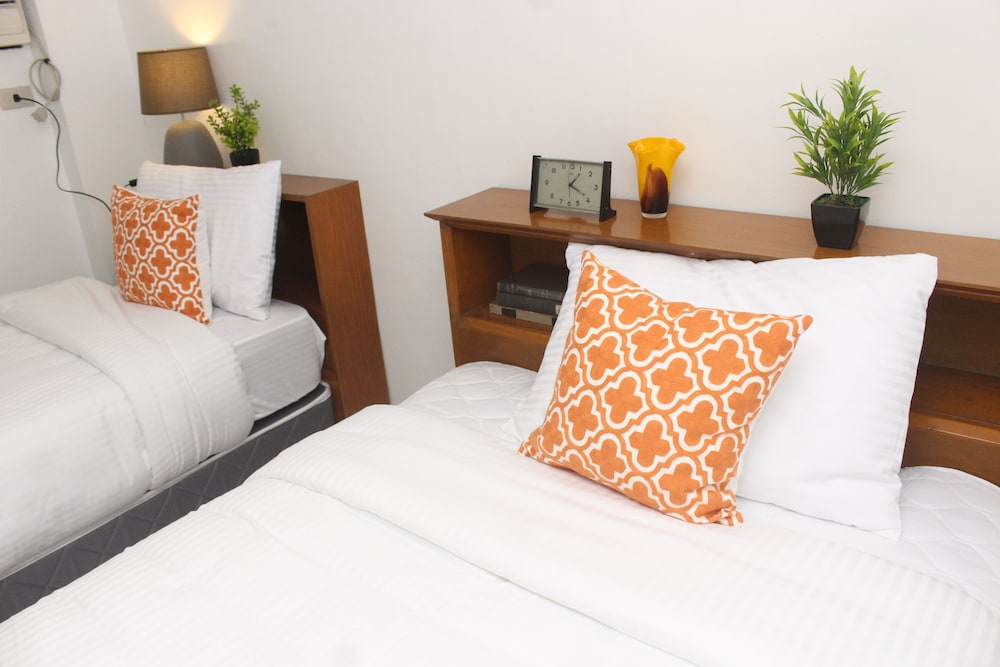 Standard Triple Room photo 2