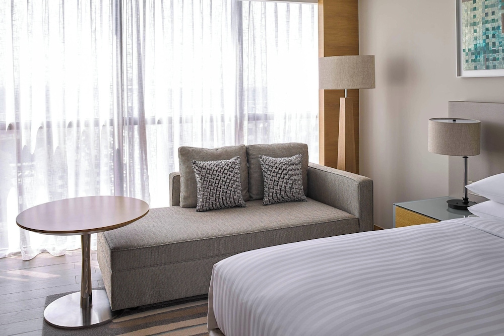 Room, 1 King Bed, Sea View