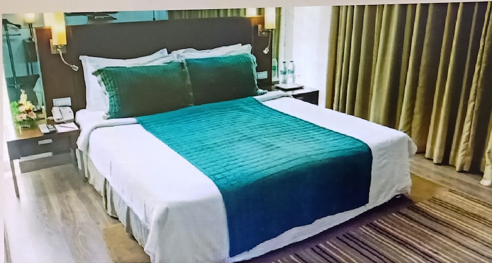 Executive Deluxe Room - Photo 3