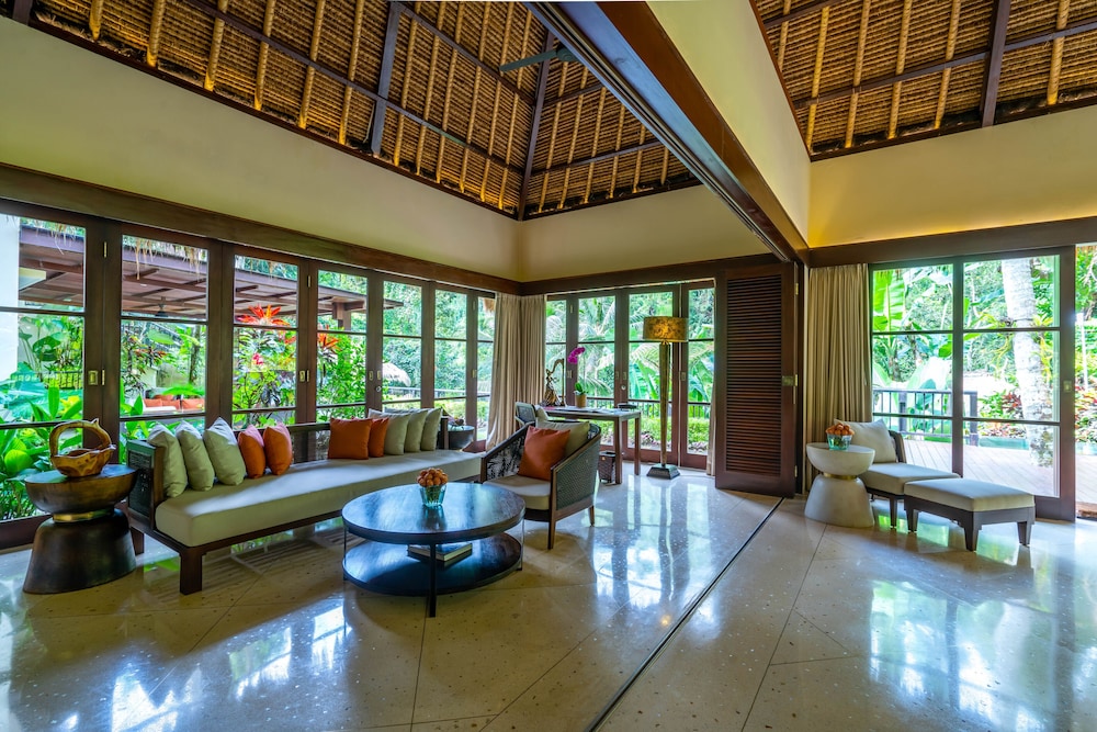 Luxury Villa, 5 Bedrooms, Garden View photo 3