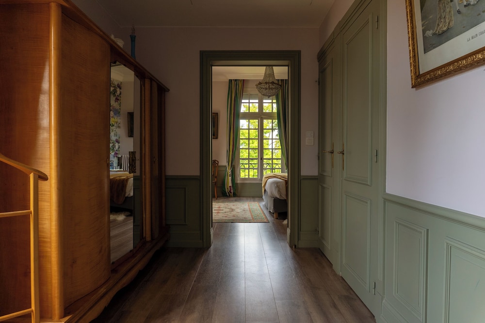 Junior Suite, 1 King Bed, Connecting Rooms, Garden View (Avelino) photo 3
