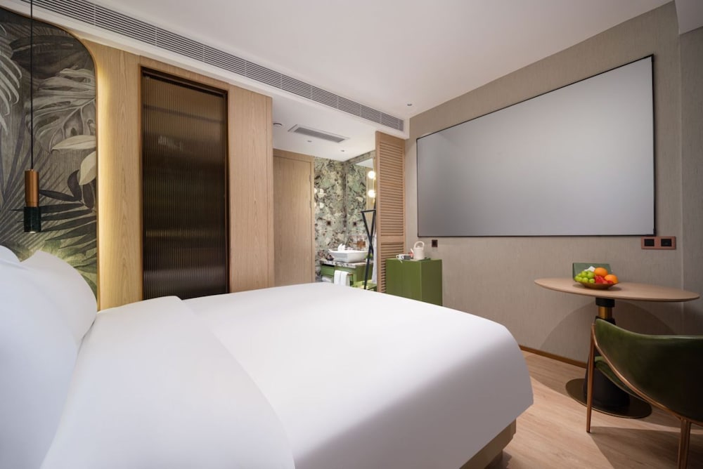 Single Room, 1 Queen Bed