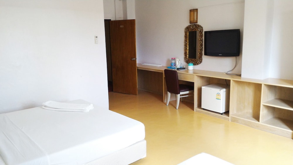 Deluxe Triple Room photo 3