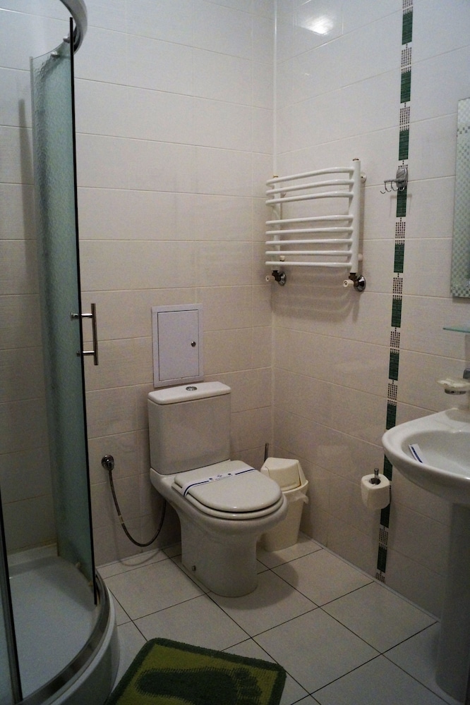 Standard Double or Twin Room photo 3