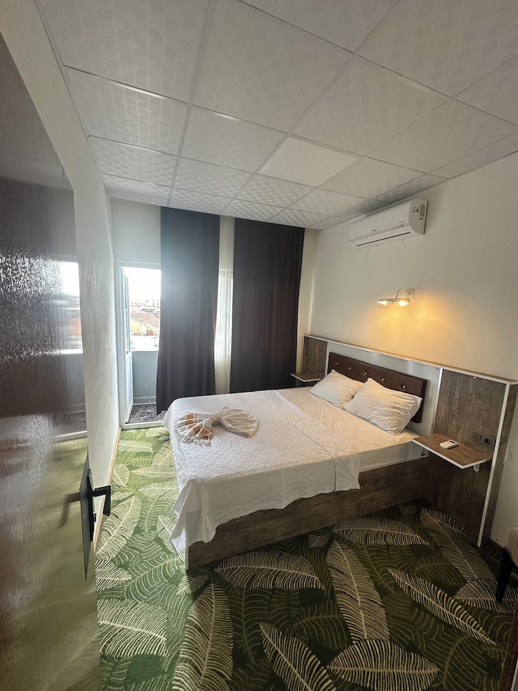 Deluxe Suite photo 1