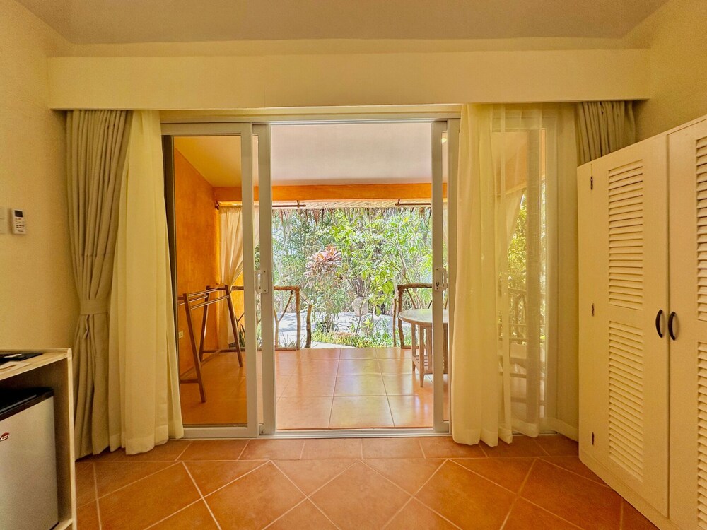 Suite, Garden View photo 3