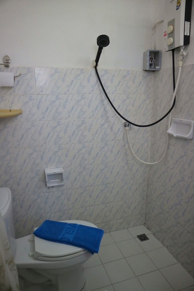 Economy Double Room photo 3