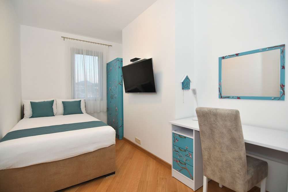 Deluxe Apartment, 2 Bedrooms, Jetted Tub, Sea View