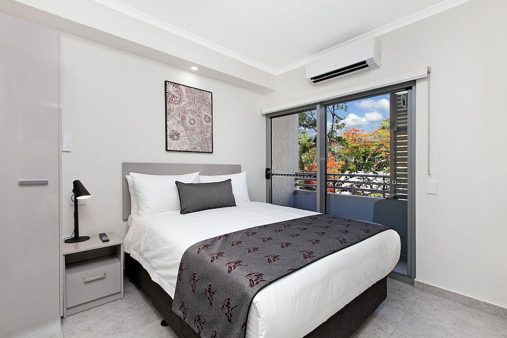 Deluxe Double Room, 2 Queen Beds thumbnail 6