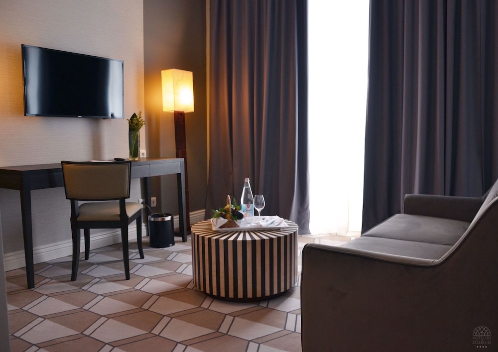 Superior Double or Twin Room - Photo 12