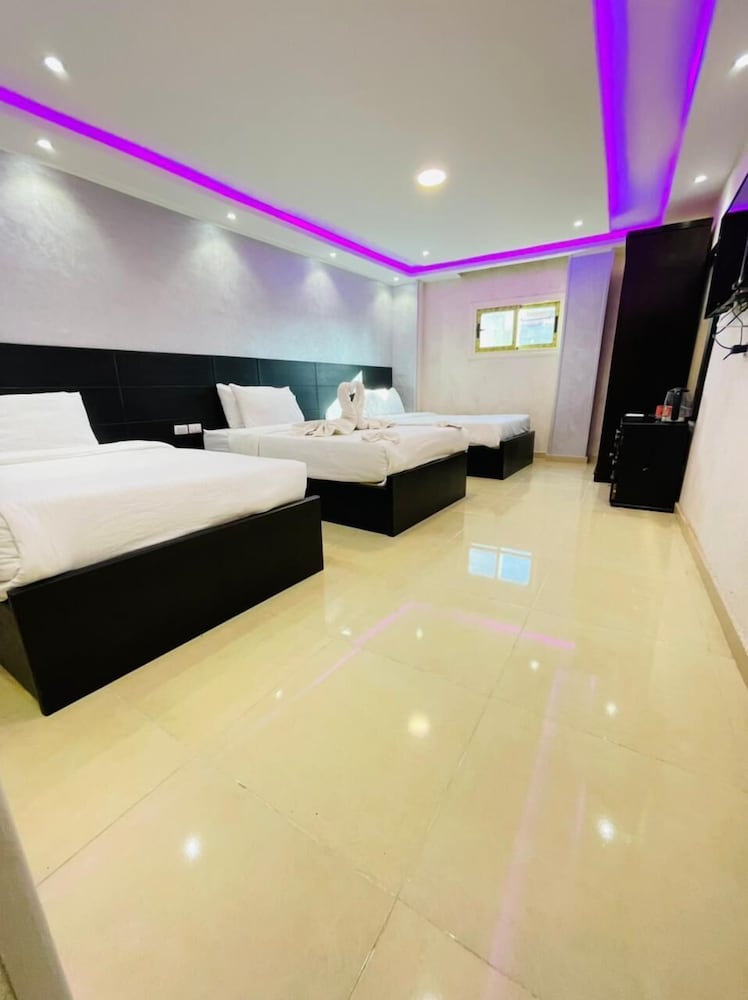 Standard Triple Room, 1 Bedroom, Non Smoking photo 3