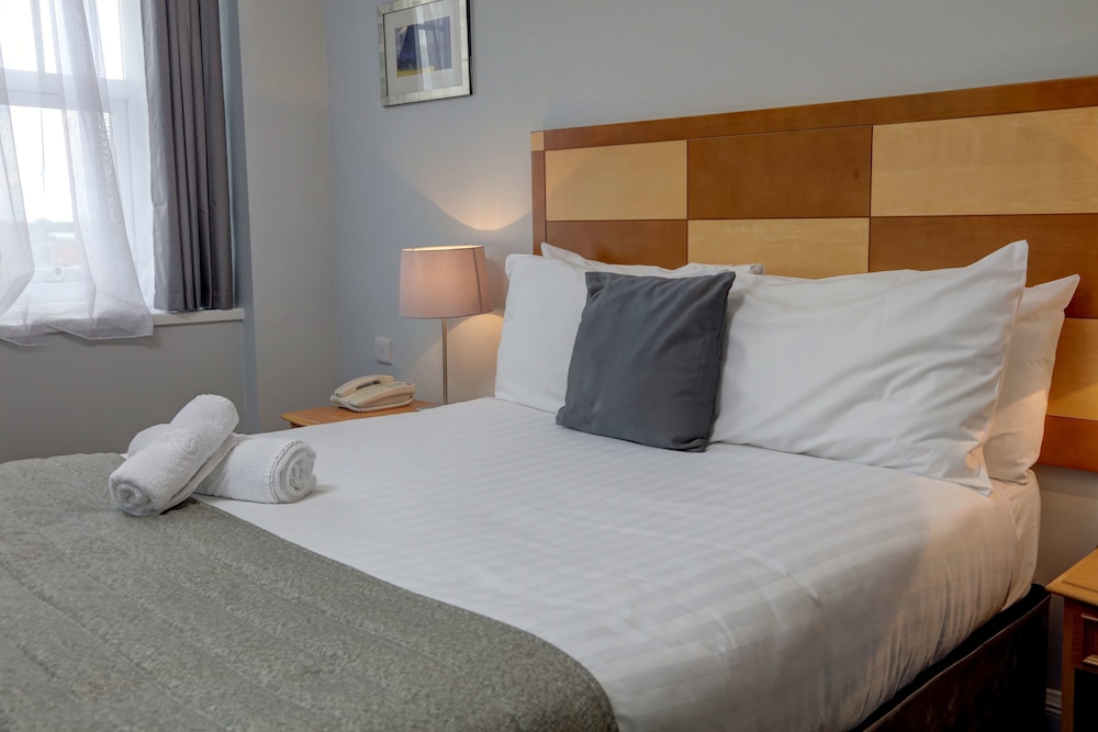 Standard Room, 1 Double Bed, Non Smoking - Photo 1