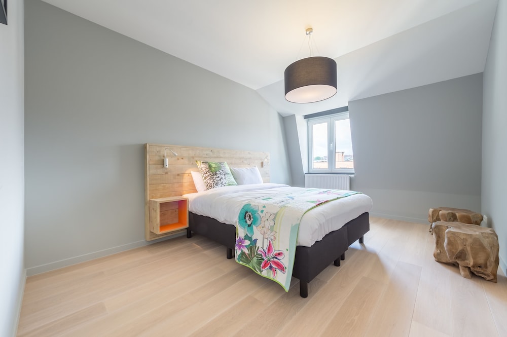 Design Apartment, 2 Bedrooms, Balcony photo 2