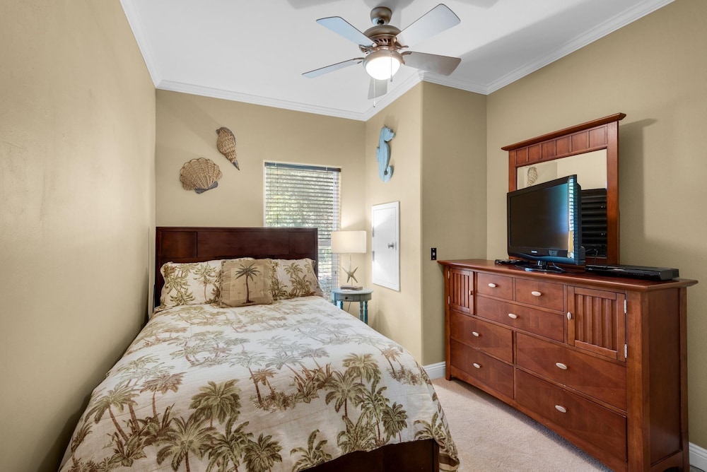 House, Multiple Beds (House of the Blues) photo 3
