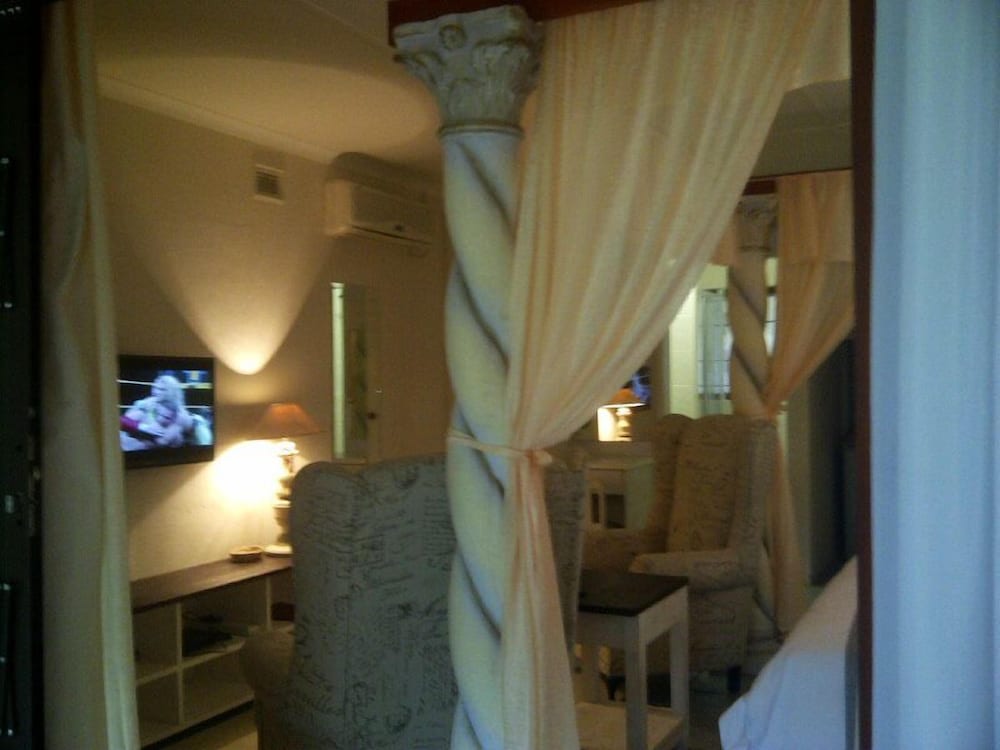 Deluxe Double Room photo 3