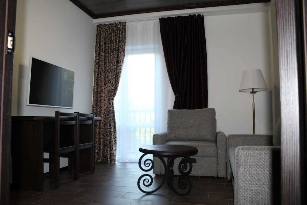 Business Quadruple Room photo 3
