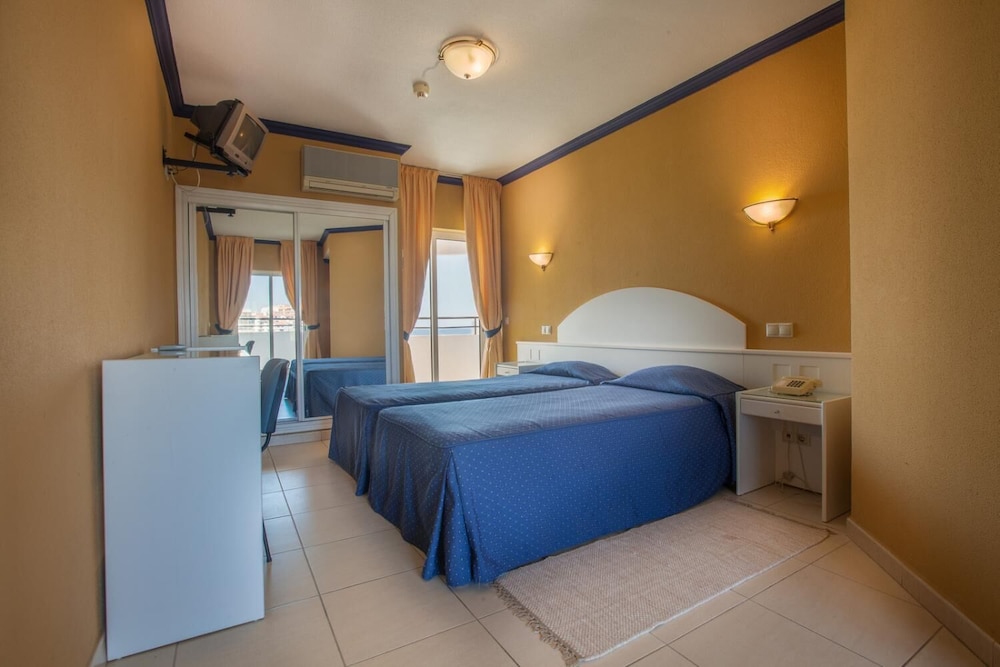 Triple Room - Photo 5