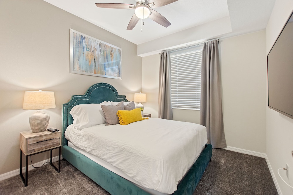 Condo (Serenity Haven, Bliss, Storey Lake by)