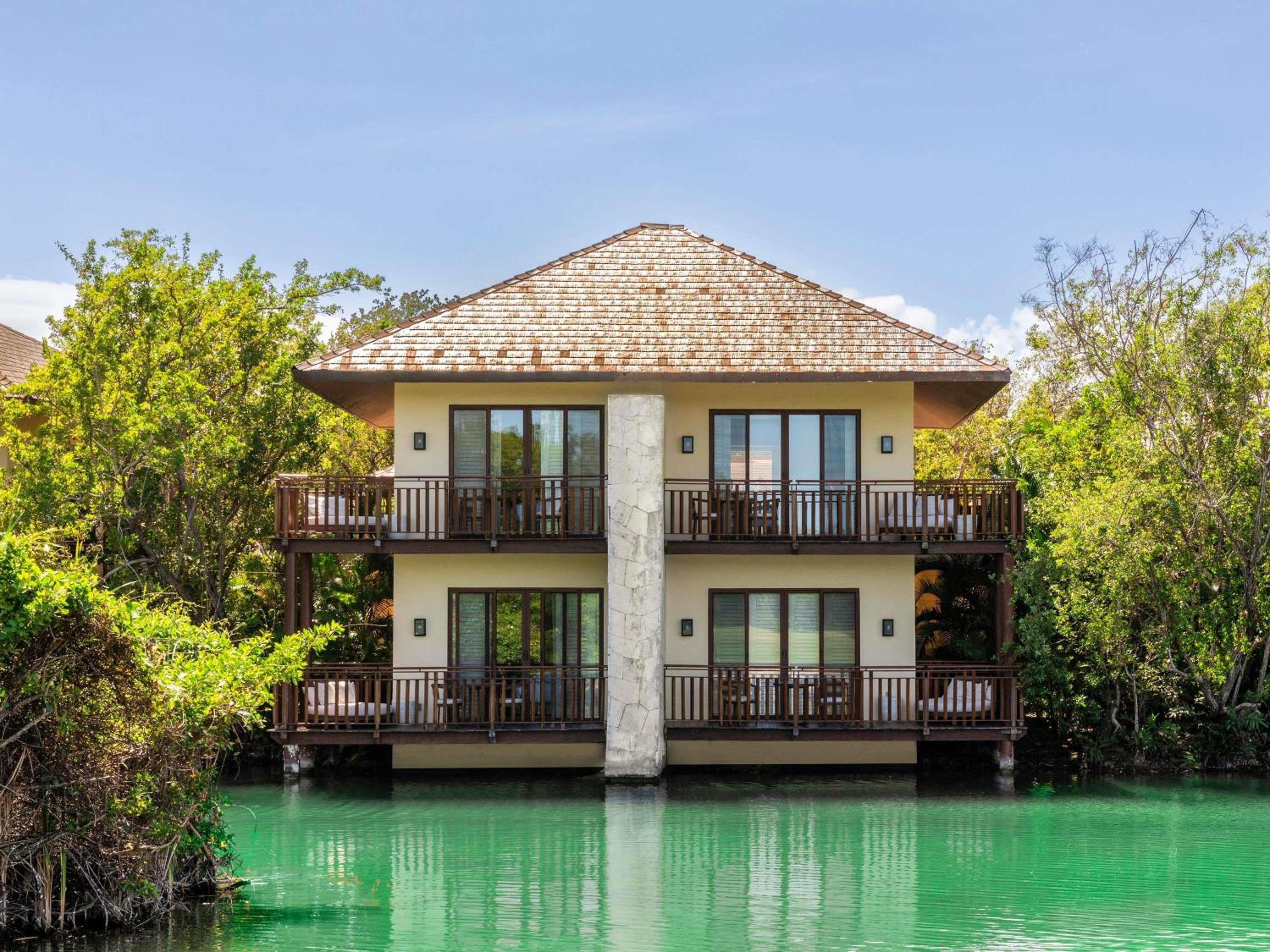 Signature Casita with Two Queen Beds and Soaking Tub - Lagoon View