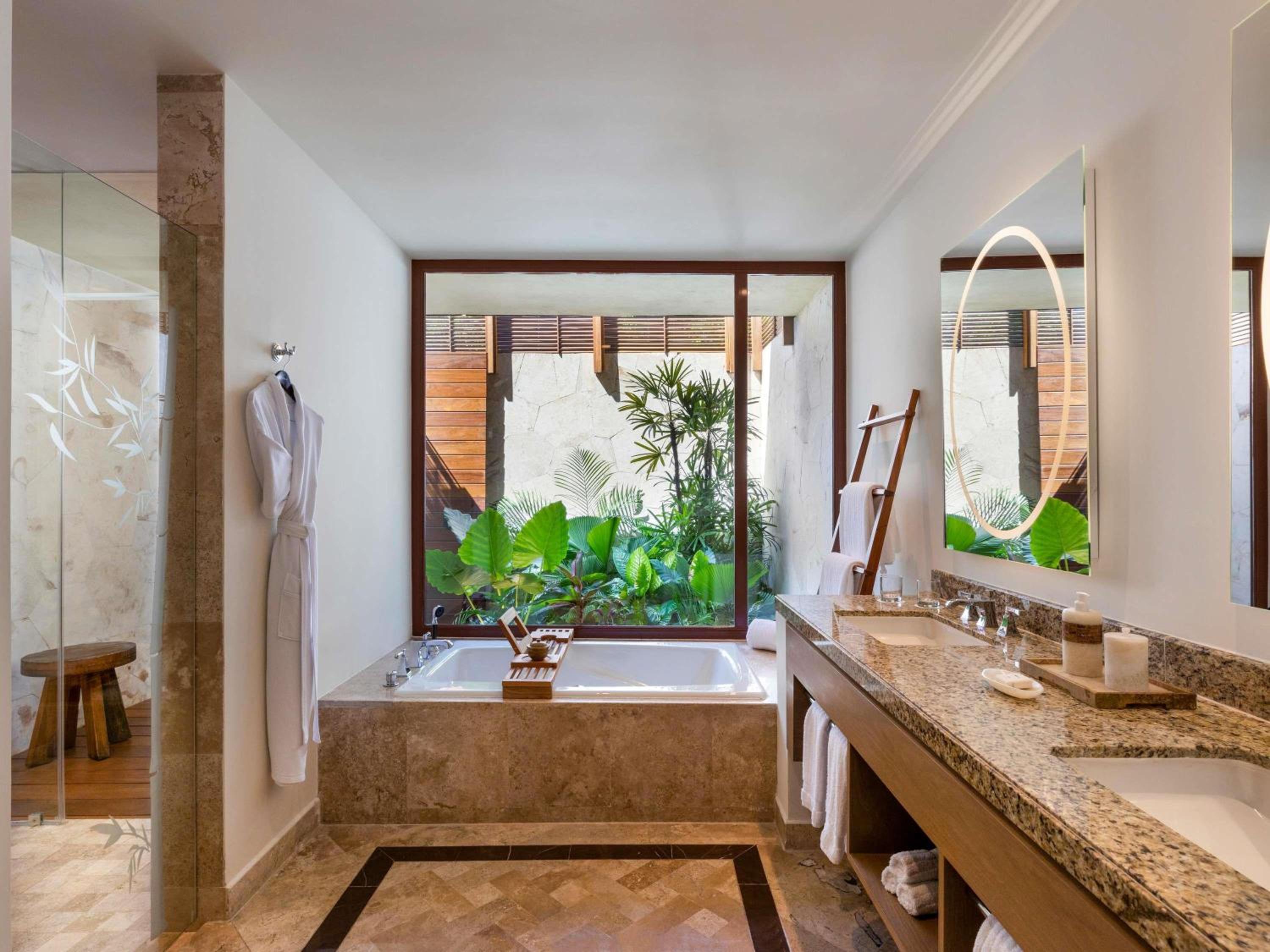Signature King Casita with Soaking Tub and Lagoon View