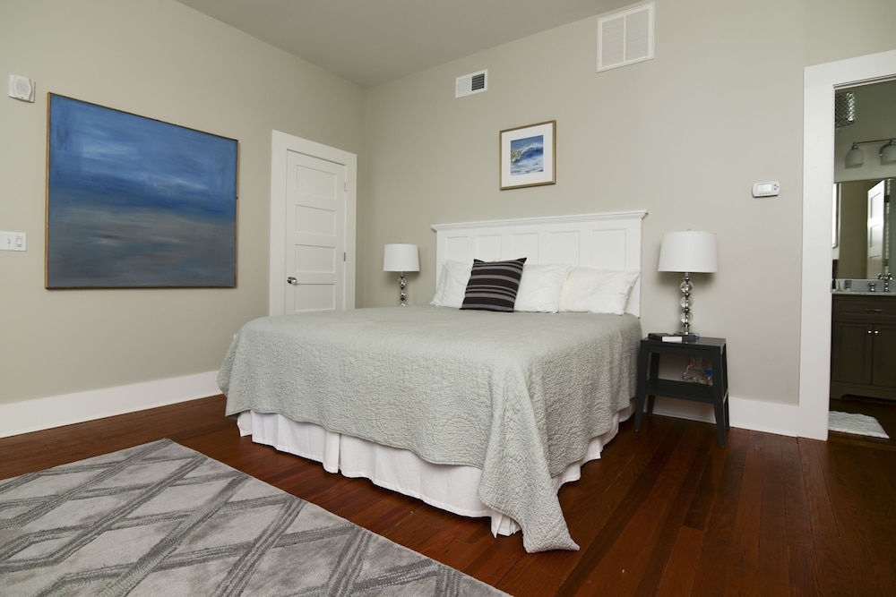 Luxury Room, 1 King Bed, River View