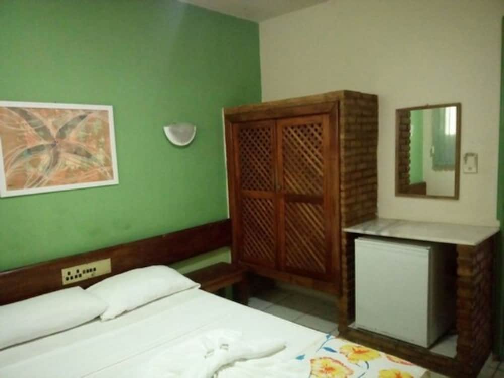 Economy Double Room, Multiple Beds photo 2