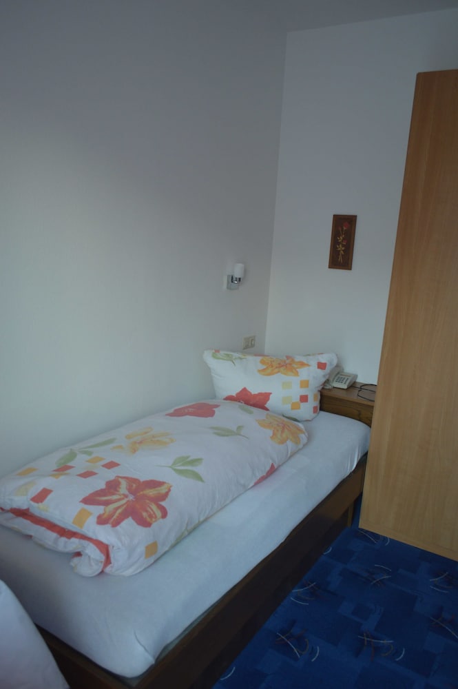 Standard Single Room photo 2