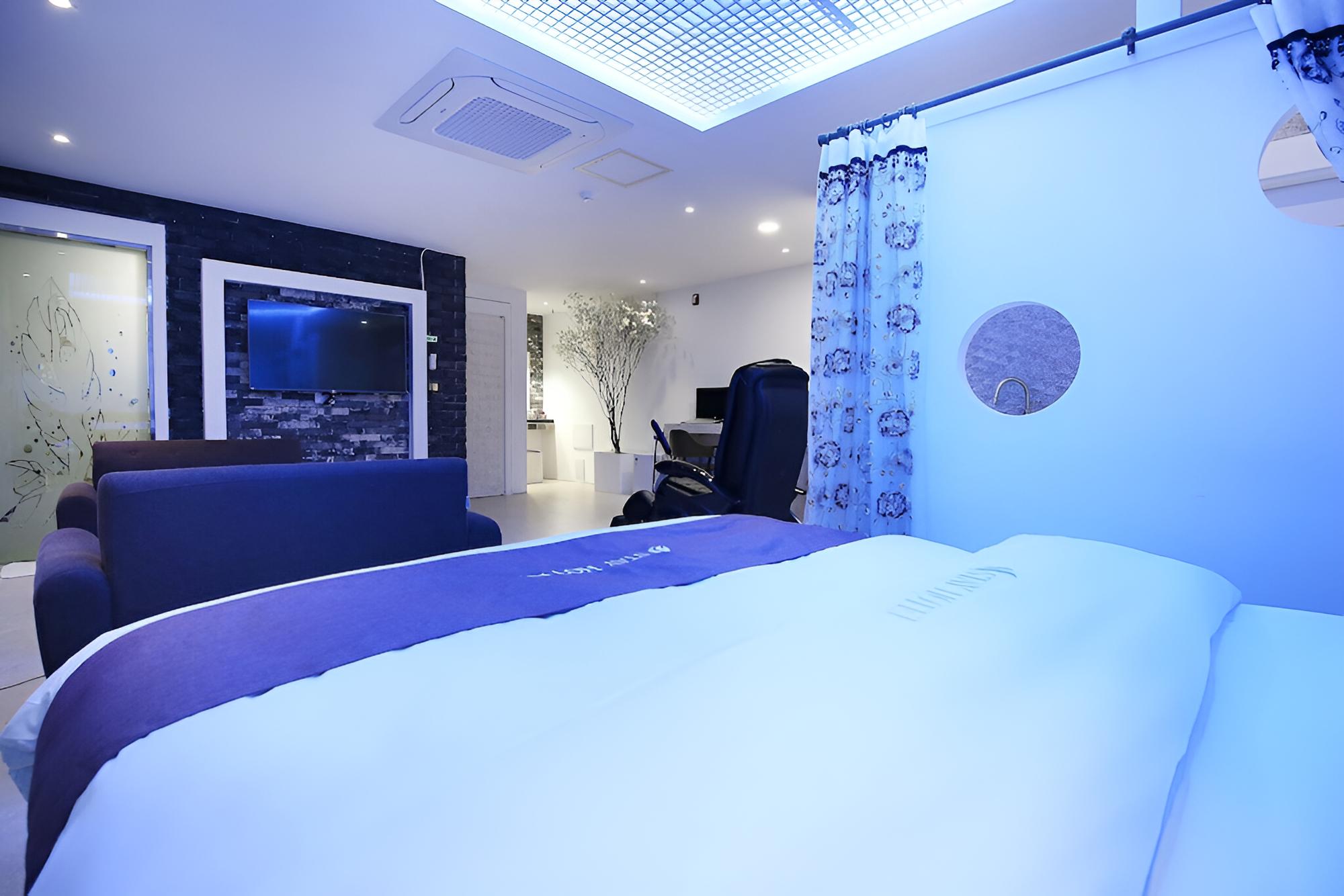 Room (VIP) - Photo 4