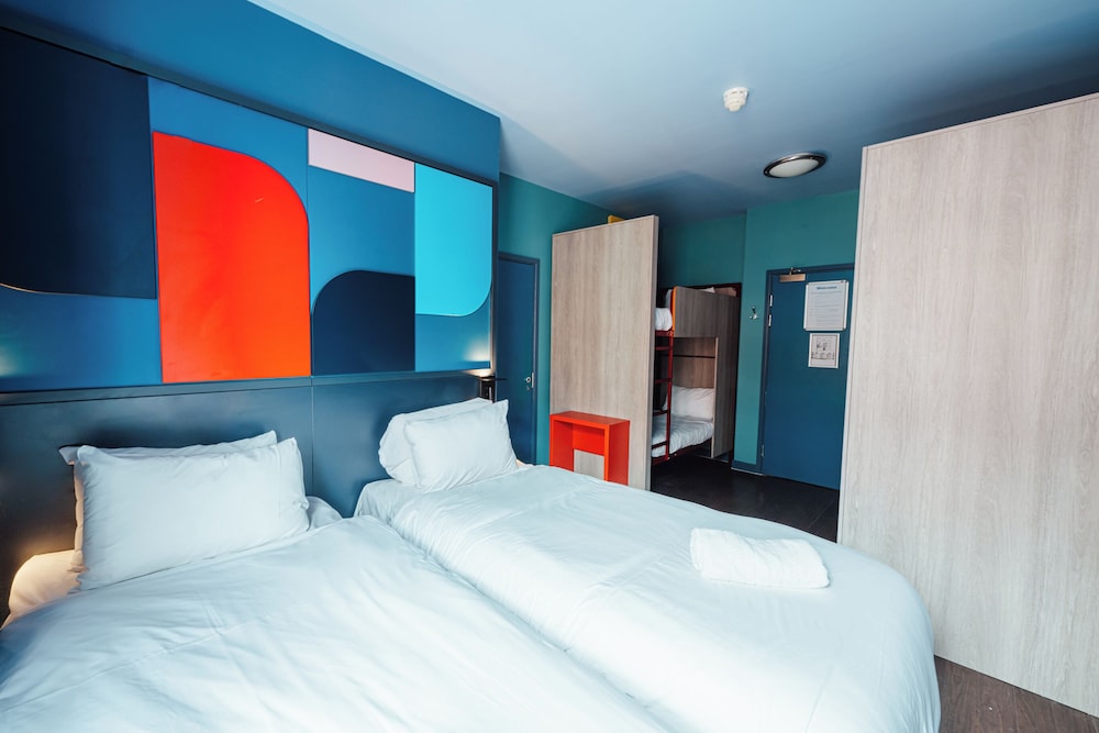 Quadruple Room - Photo 1