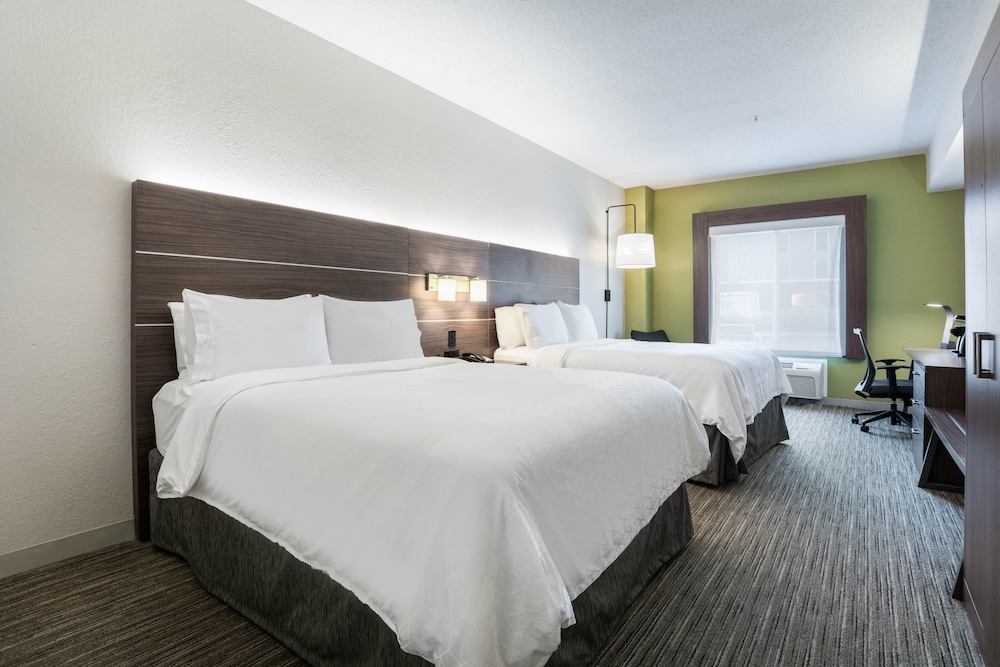 Room, 2 Queen Beds, Accessible (Comm, Roll Shwr) - Photo 1