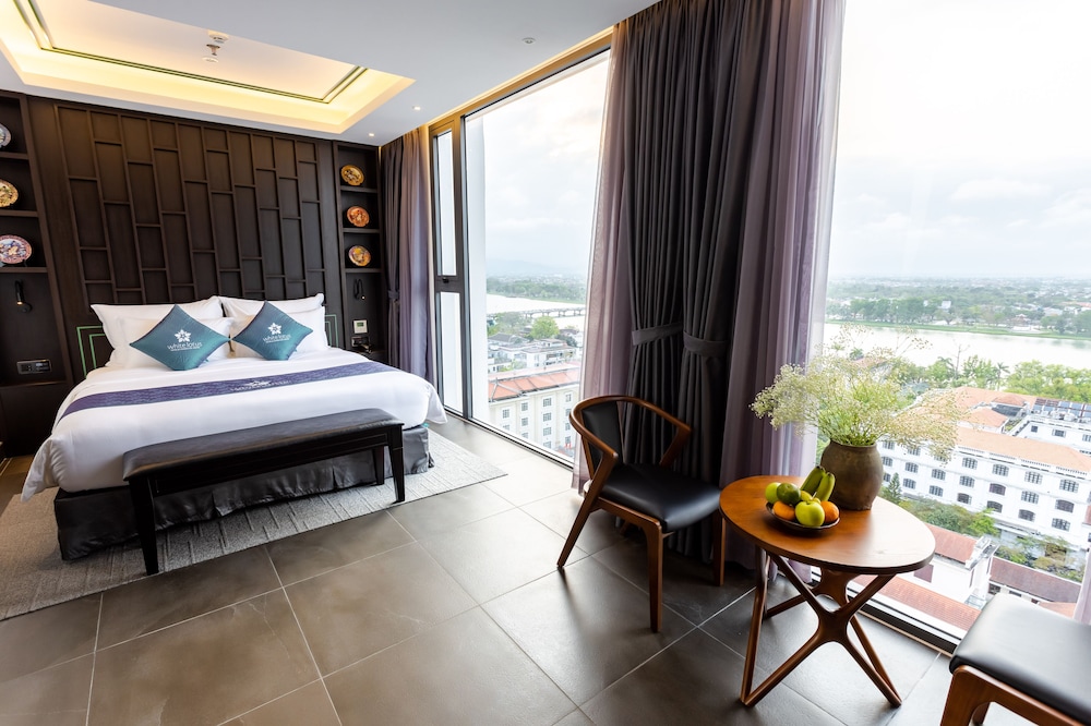 Deluxe Room, River View - Photo 1