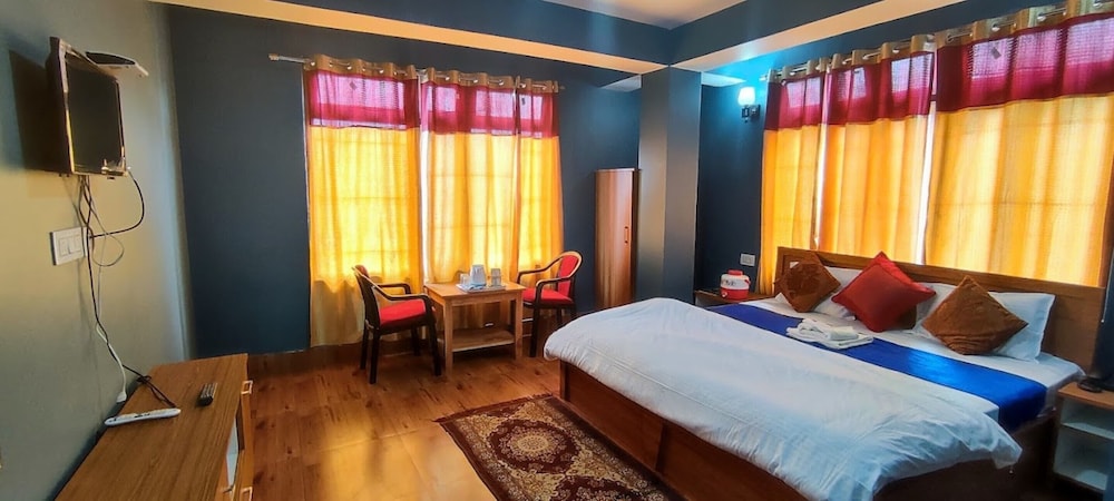 Deluxe Double Room photo 2