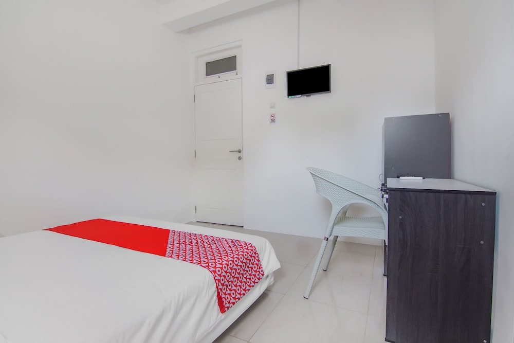 Deluxe Double Room - Photo 11