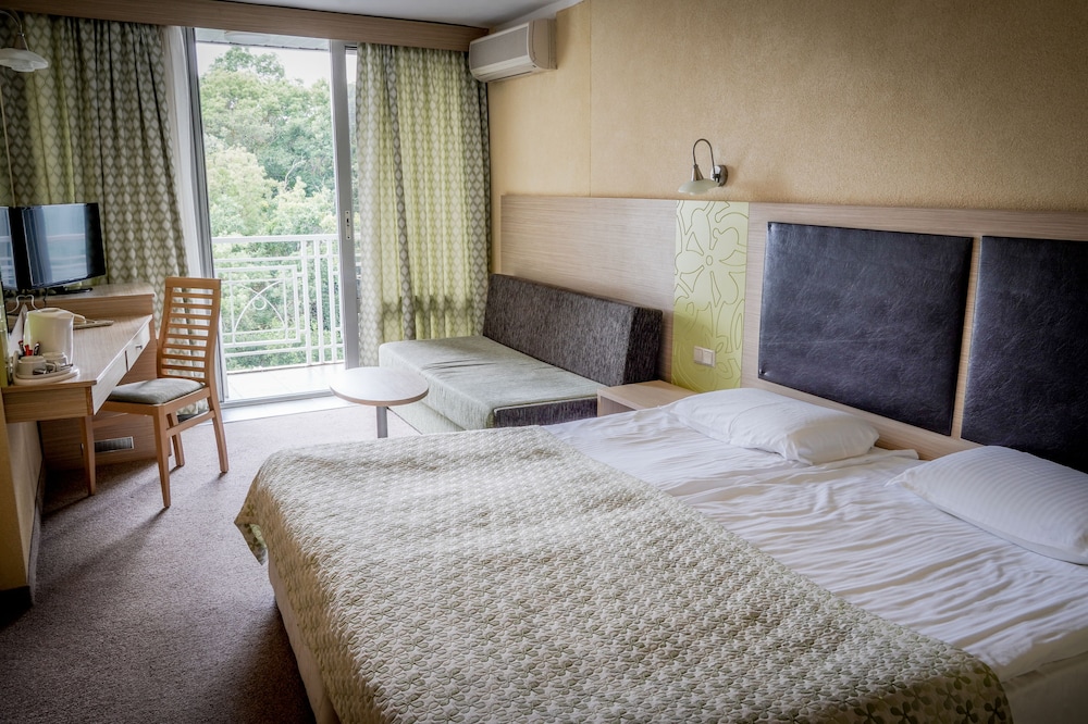 Double Room, River Side photo 3