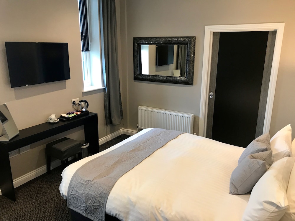 Raven Hotell, Bilde 7